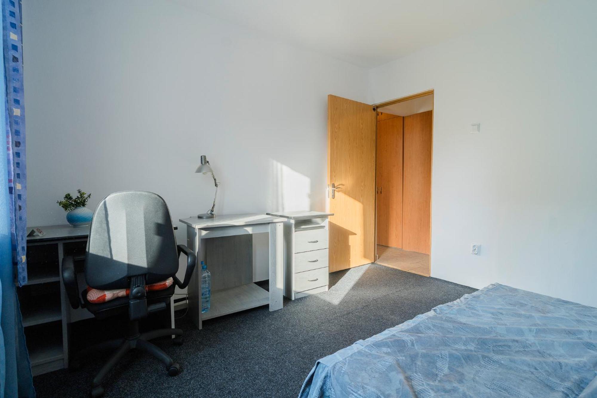 Rustic & Spacious 3Br Apartment Bucharest Exterior photo